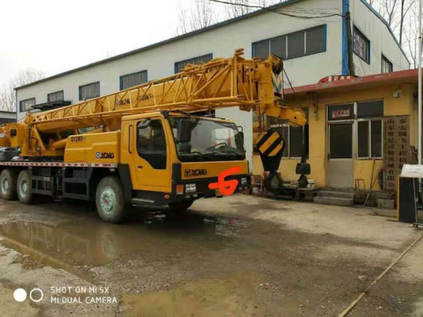 徐工25K事故車(chē)準(zhǔn)備進(jìn)廠(chǎng)修復(fù)后