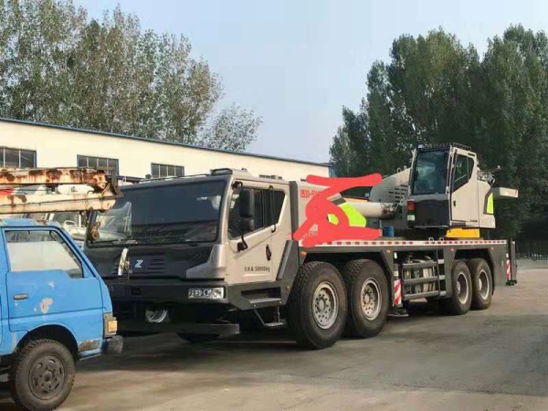 中聯(lián)80事故車(chē)進(jìn)廠(chǎng)